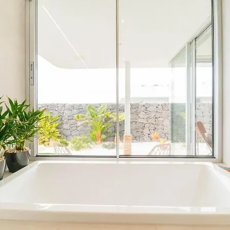 Вилла Veiga With Heated Pool