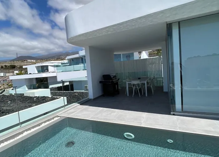 فيلة Veiga With Heated Pool كالاو سالفاجي