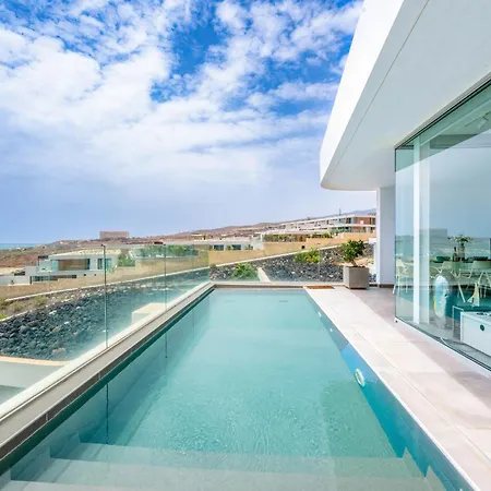 Villa Veiga With Heated Pool *