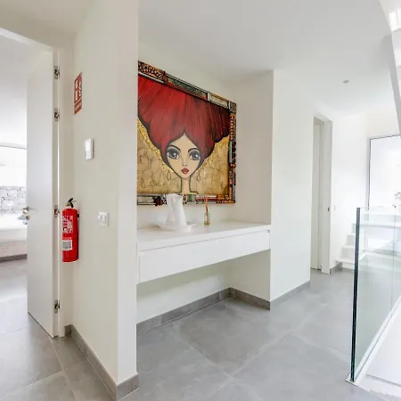 Villa Veiga With Heated Pool *