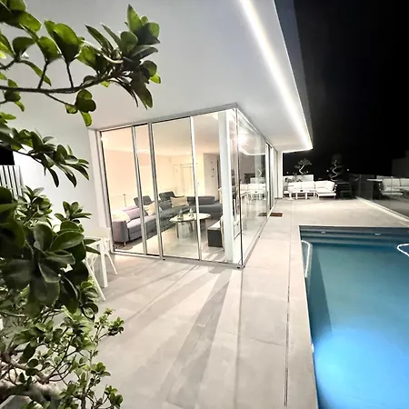 Veiga With Heated Pool * Callao Salvaje